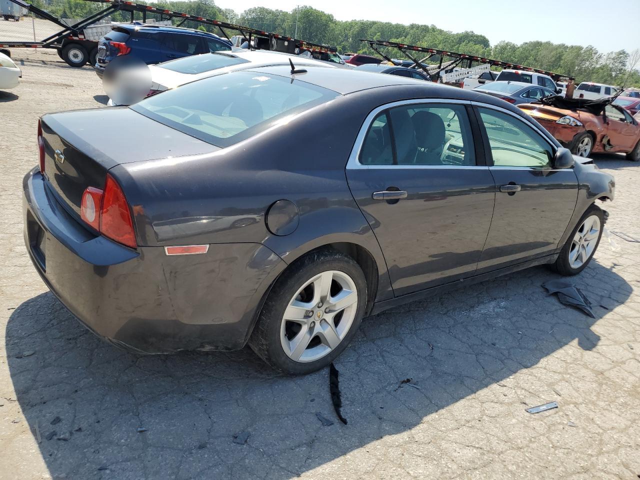 2011 Chevrolet Malibu - Image 3