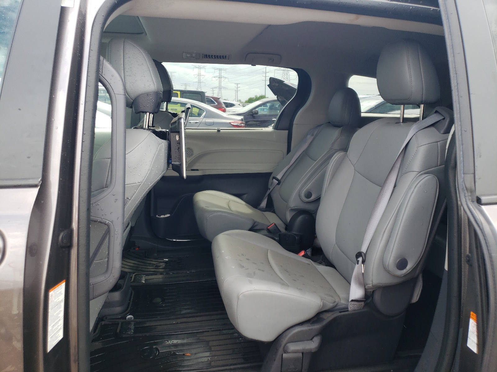 5TDJSKFC4NS065420 2022 Toyota Sienna Xle