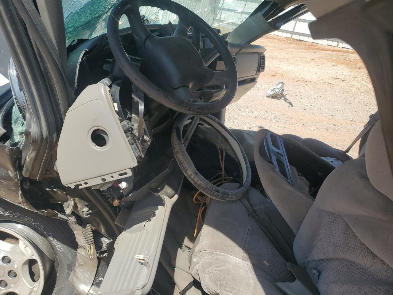 2000 Chevrolet Silverado C1500 VIN: 2GCEC19T8Y1376199 Lot: 54141644