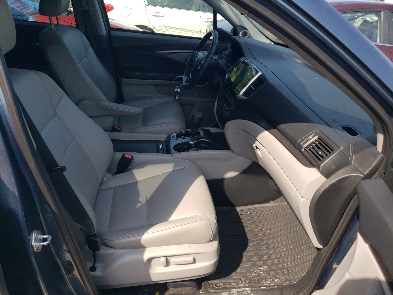 5FNYF6H52HB061352 2017 Honda Pilot Exl