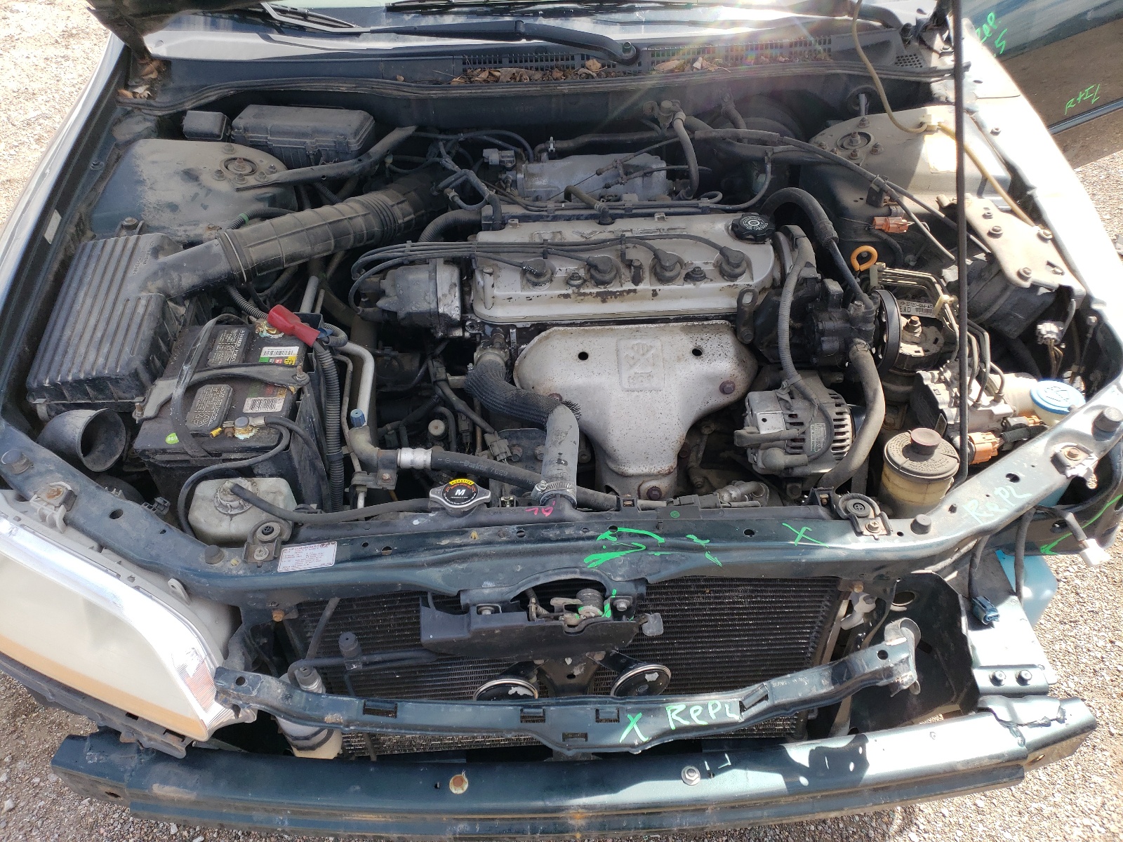 1HGCG5654YA019280 2000 Honda Accord Ex