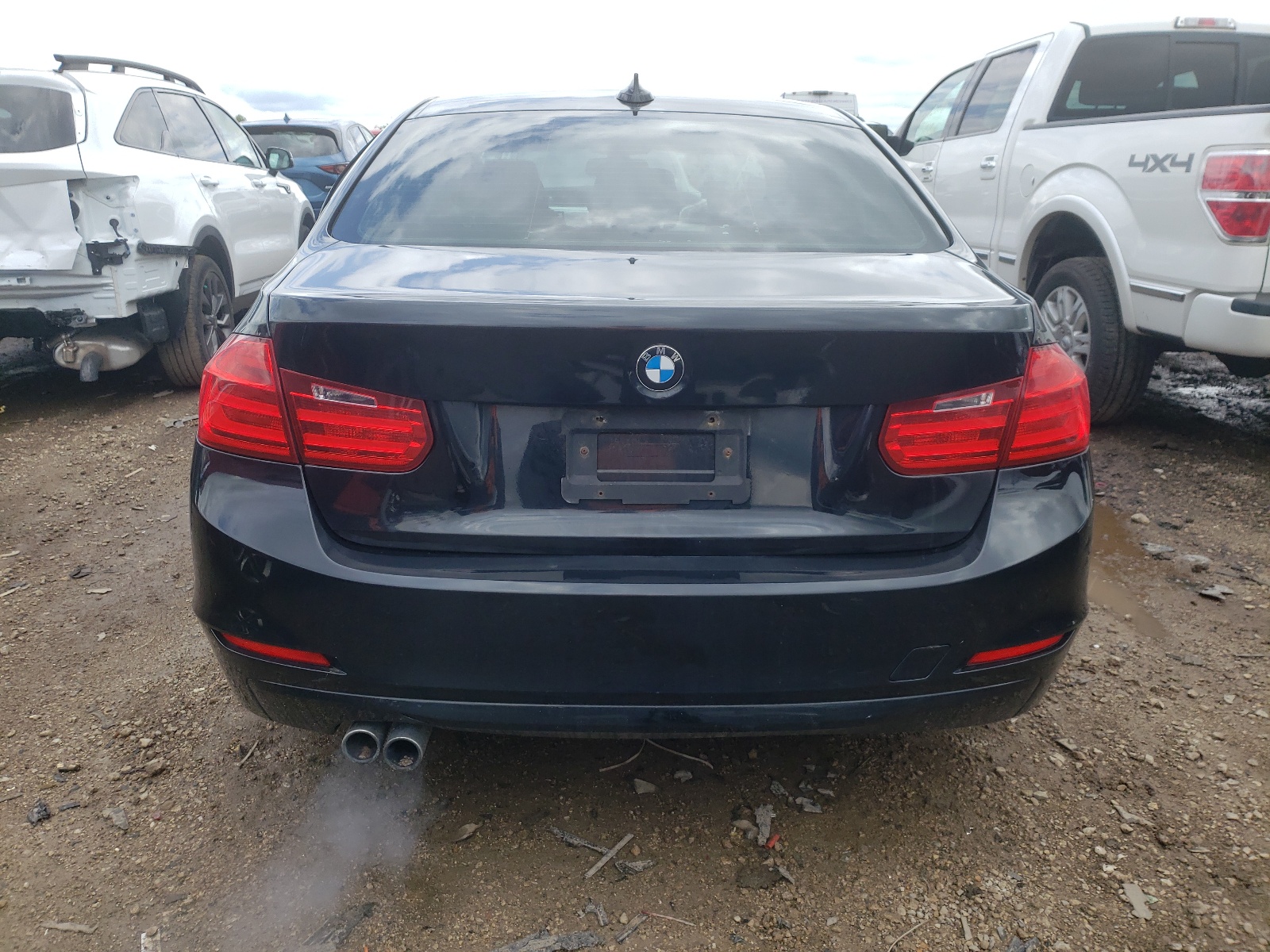 2013 BMW 328 Xi Sulev vin: WBA3B5G50DNS02848