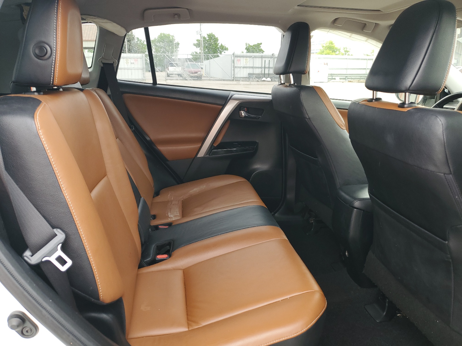 JTMDJREV5GD025163 2016 Toyota Rav4 Hv Limited