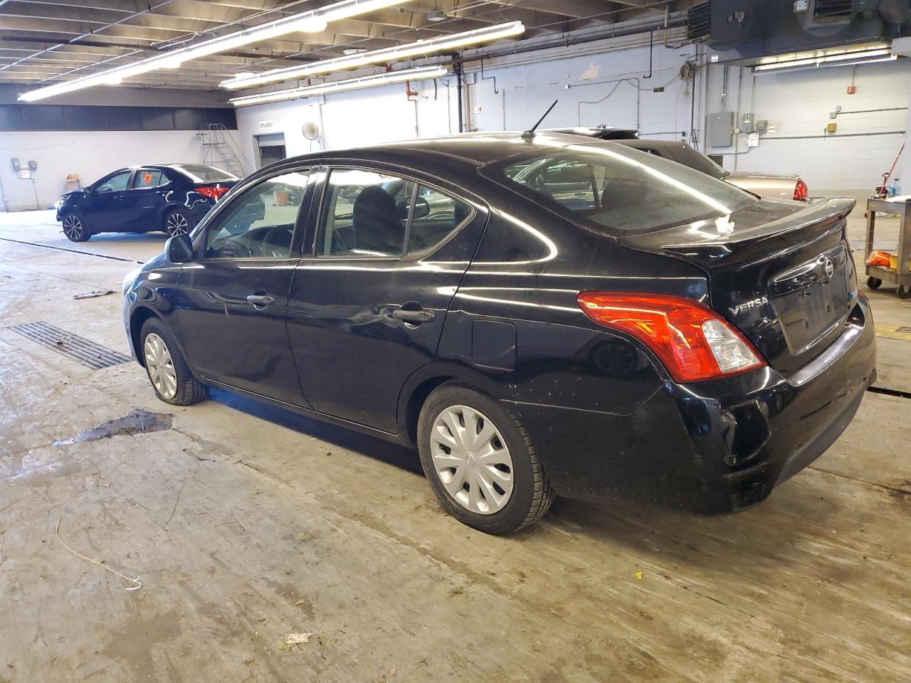 VIN 3N1CN7AP5FL828448 2015 NISSAN VERSA no.2