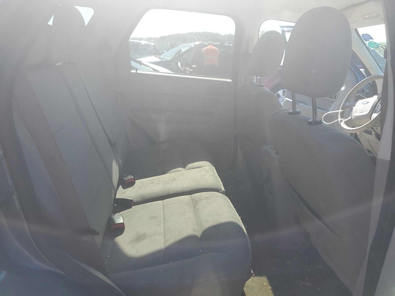 1FMCU0DG2BKB40854 2011 Ford Escape Xlt