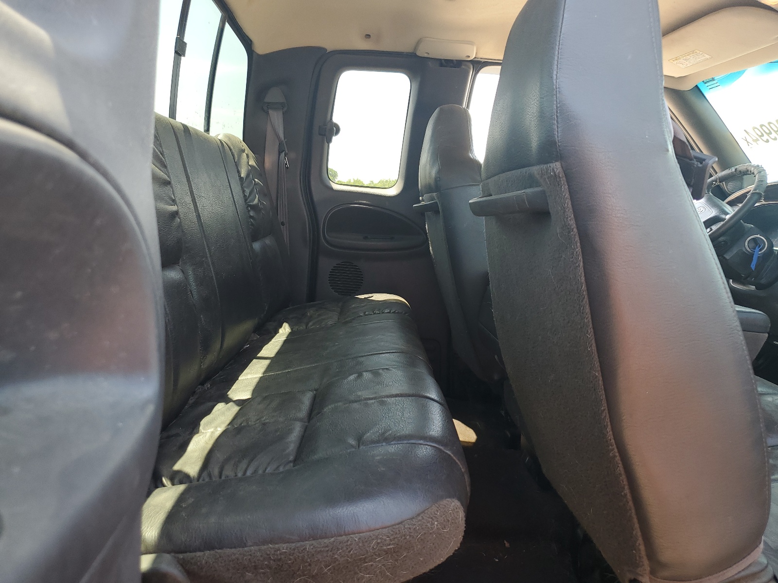 1B7HF13ZXYJ123683 2000 Dodge Ram 1500