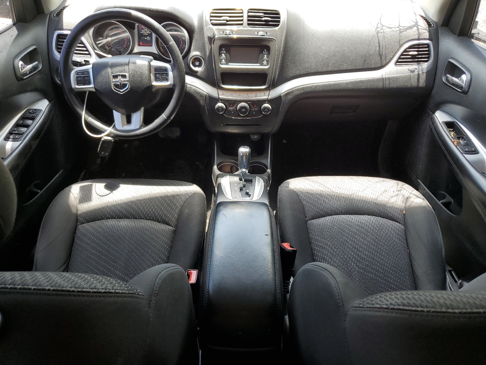 3C4PDCAB0JT383933 2018 Dodge Journey Se