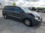 2011 Chrysler Town & Country Touring   na sprzedaż w Walton, KY - Front End