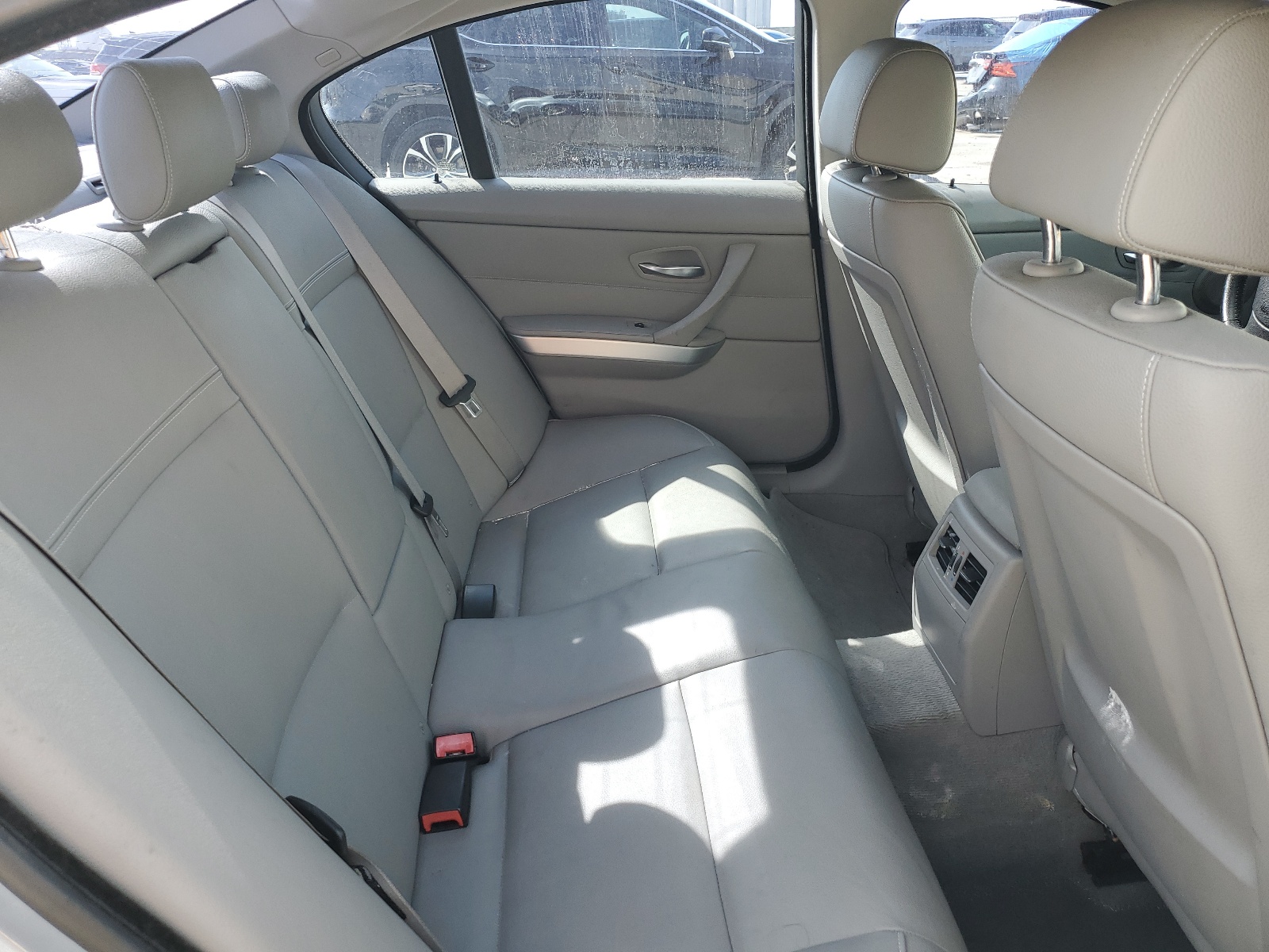 WBAPH7G59ANM51575 2010 BMW 328 I