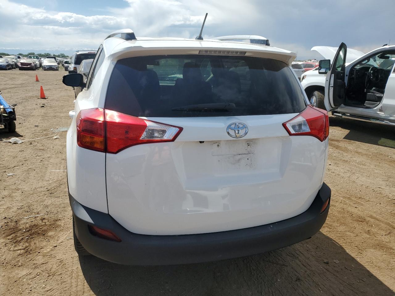 2015 Toyota Rav4 Le VIN: 2T3BFREV4FW272541 Lot: 56935064