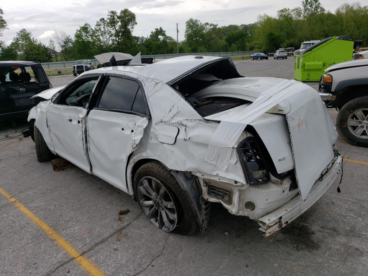 2014 Chrysler 300 - Image 2