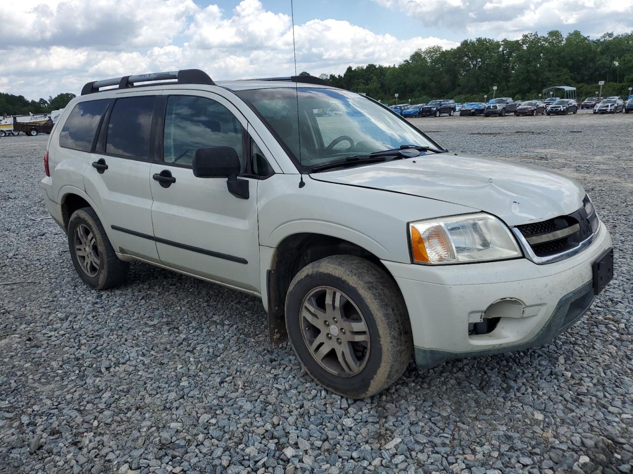 2006 Mitsubishi Endeavor - Image 4