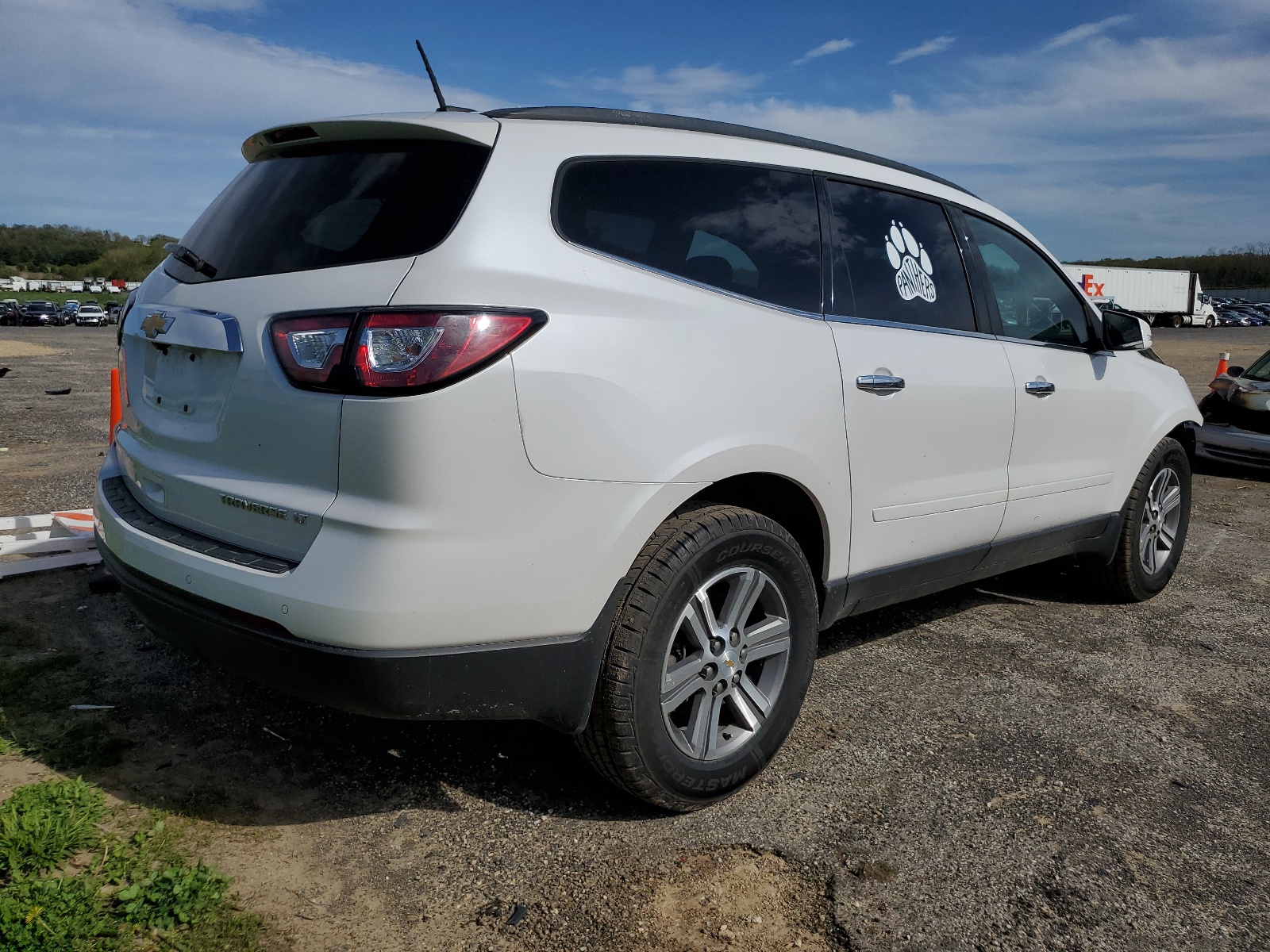 1GNKVHKD8GJ117541 2016 Chevrolet Traverse Lt