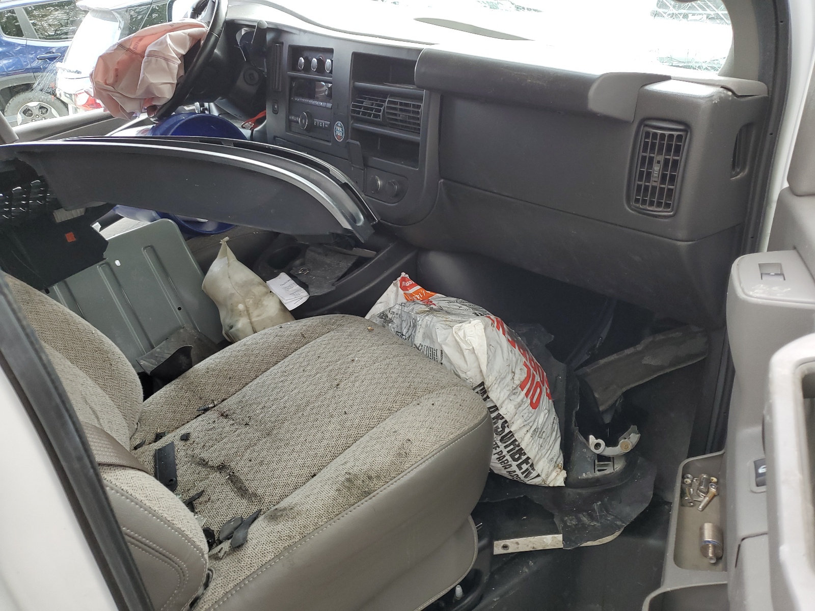 1GCWGAFP5N1200812 2022 Chevrolet Express G2500