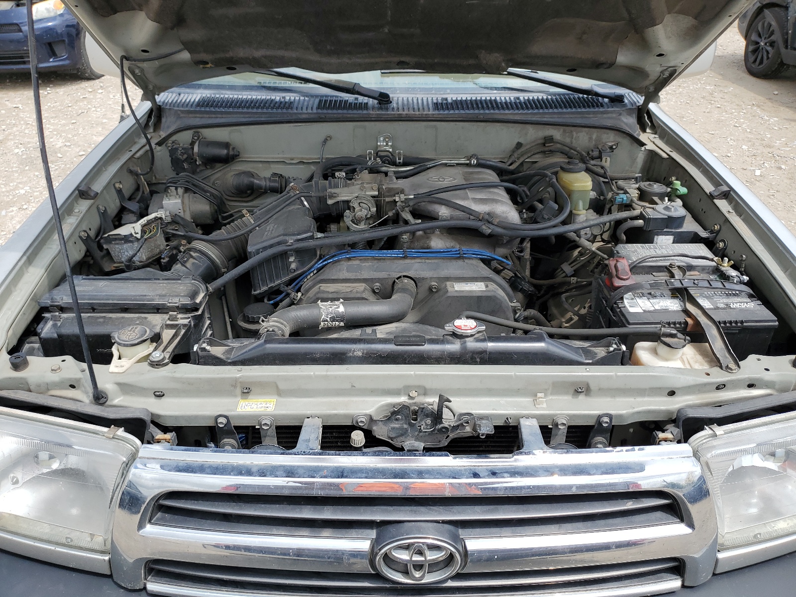 JT3GN86R0Y0175983 2000 Toyota 4Runner Sr5