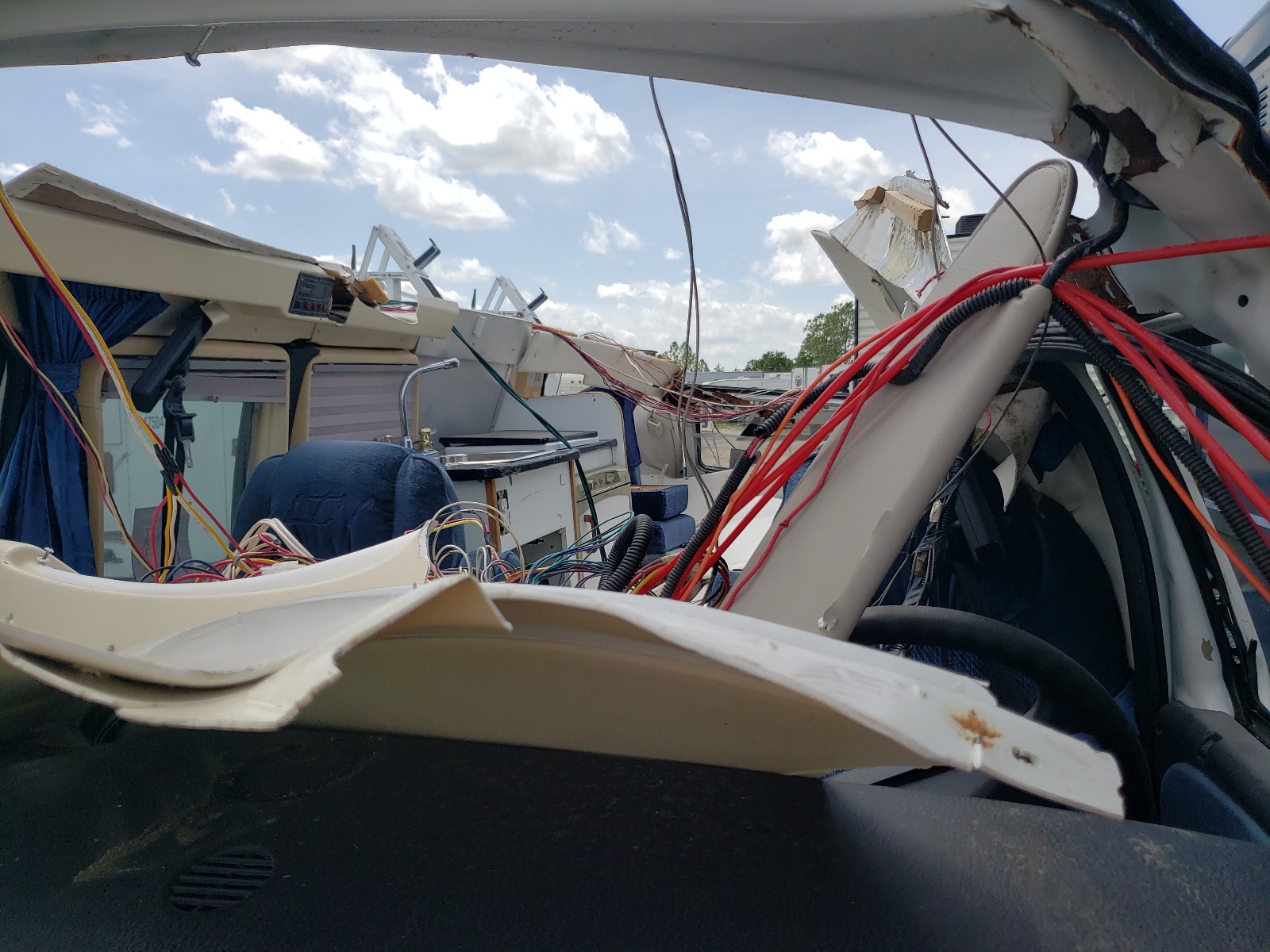 2D6WB11Y83K528798 2003 Dodge Ram Van B1500