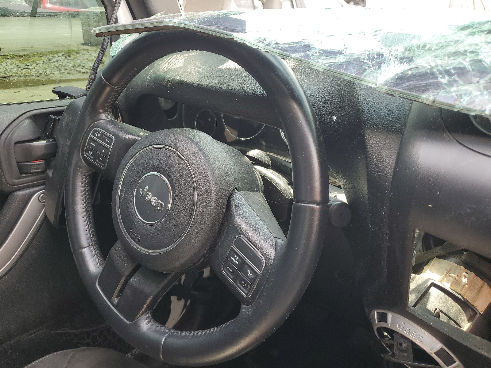 1C4BJWFG1FL777405 2015 Jeep Wrangler Unlimited Rubicon