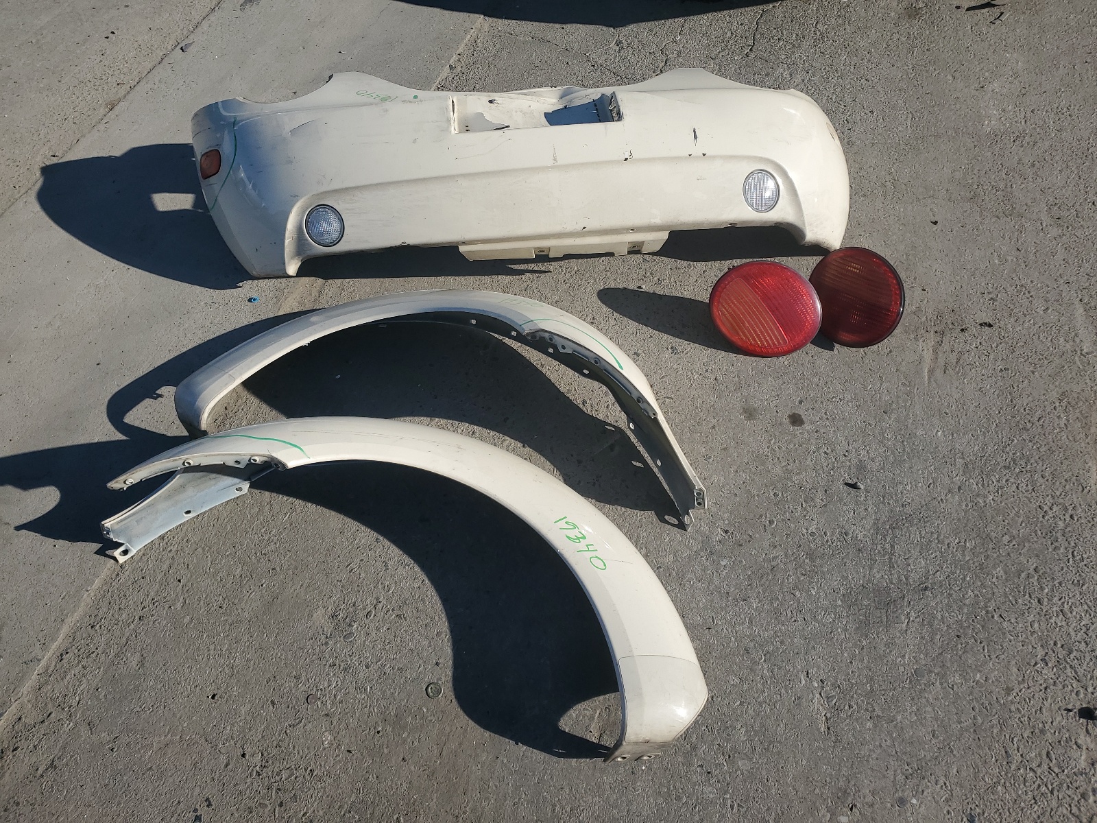 3VWCD31Y94M346443 2004 Volkswagen New Beetle Gls