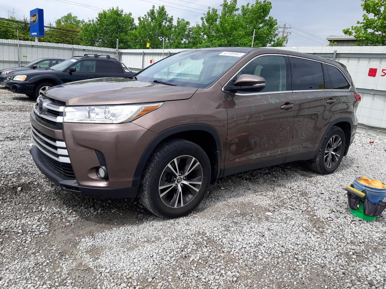 2019 Toyota Highlander Le VIN: 5TDBZRFH8KS954219 Lot: 53795564