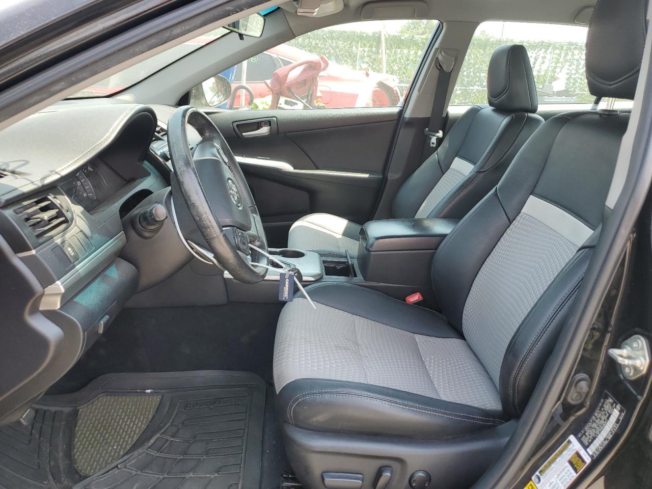 2014 Toyota Camry - Image 7
