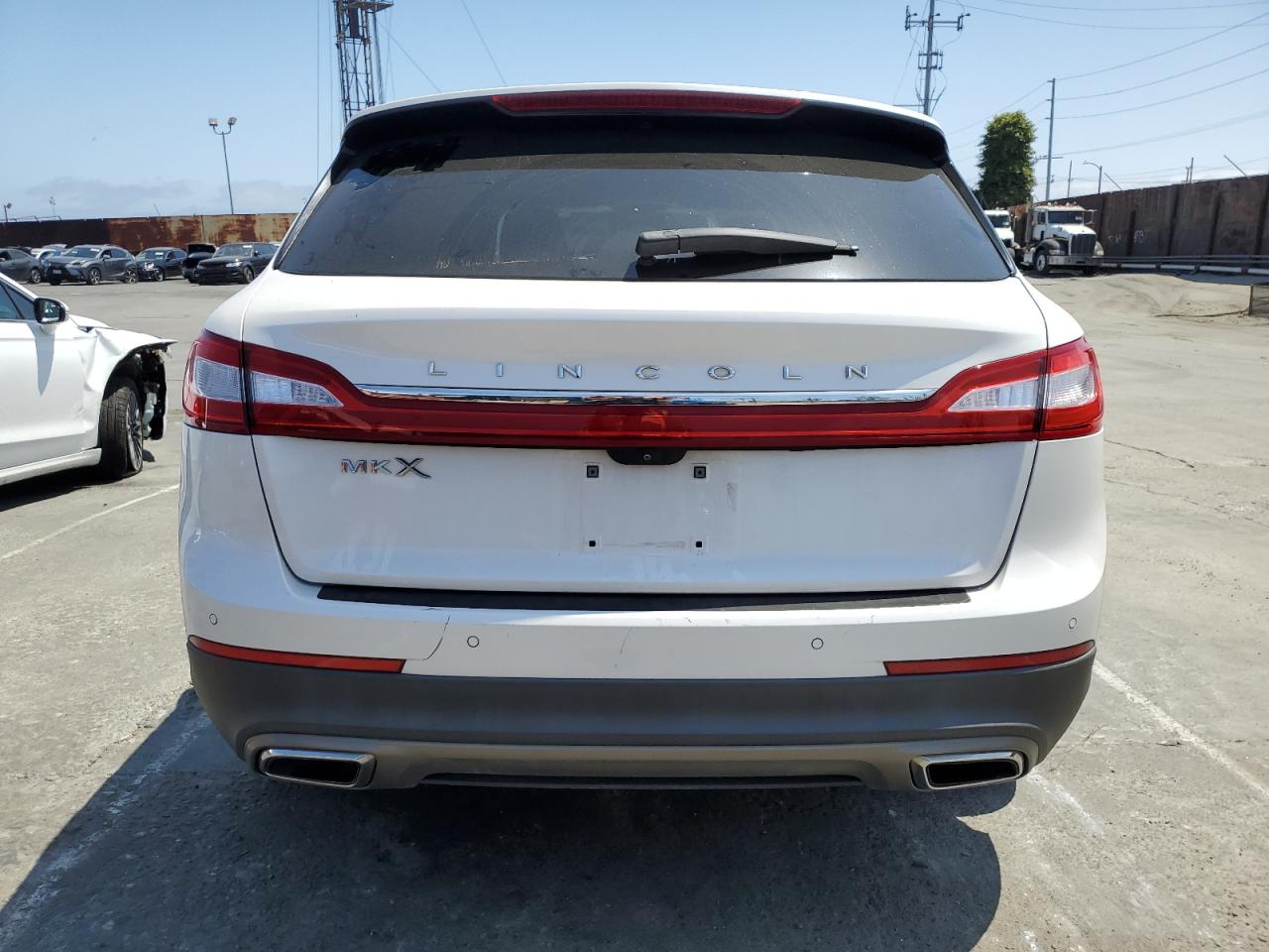 2LMTJ6LR1GBL75959 2016 Lincoln Mkx Reserve