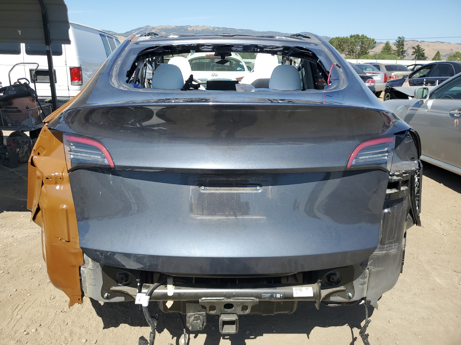 7SAYGDEF0NF501940 2022 Tesla Model Y