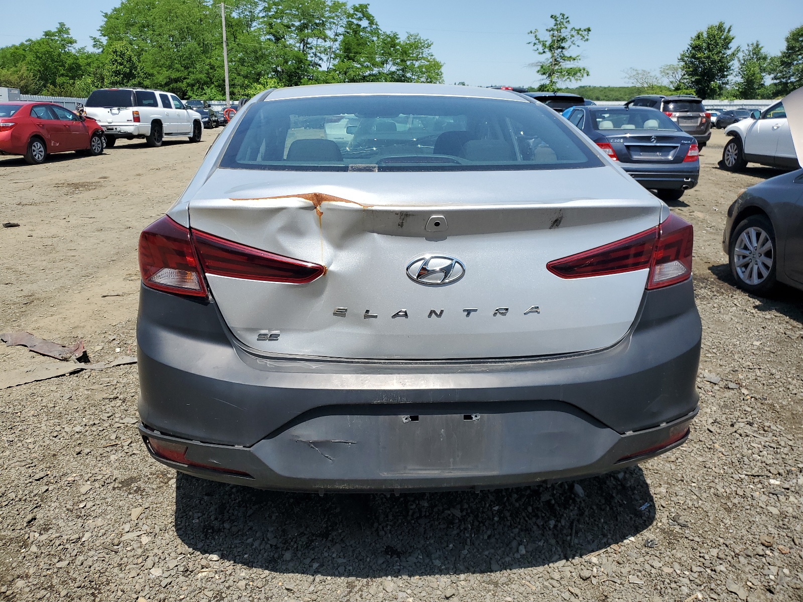 2019 Hyundai Elantra Se vin: KMHD74LF4KU820772