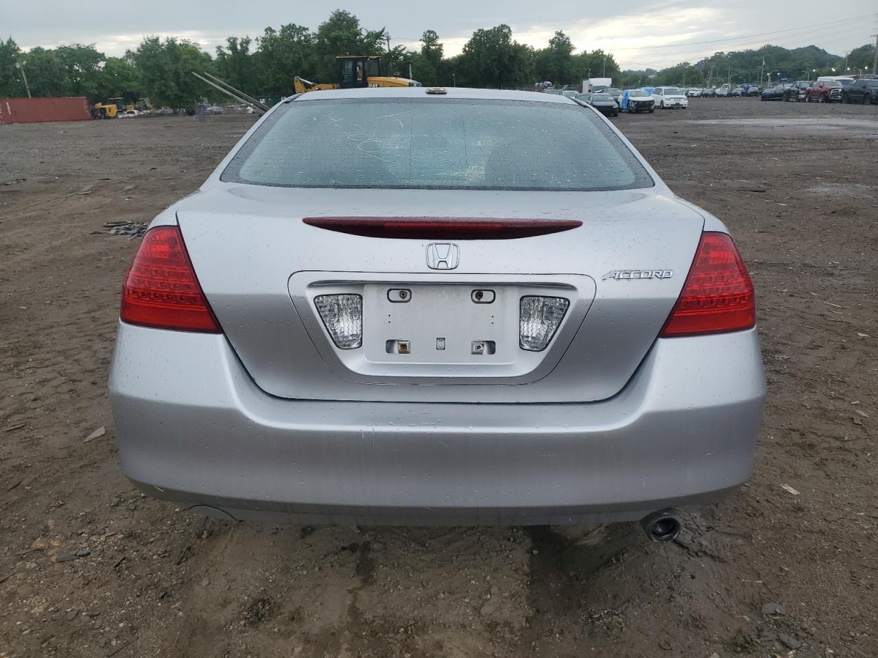2006 Honda Accord Ex VIN: 1HGCM55826A121811 Lot: 56752504