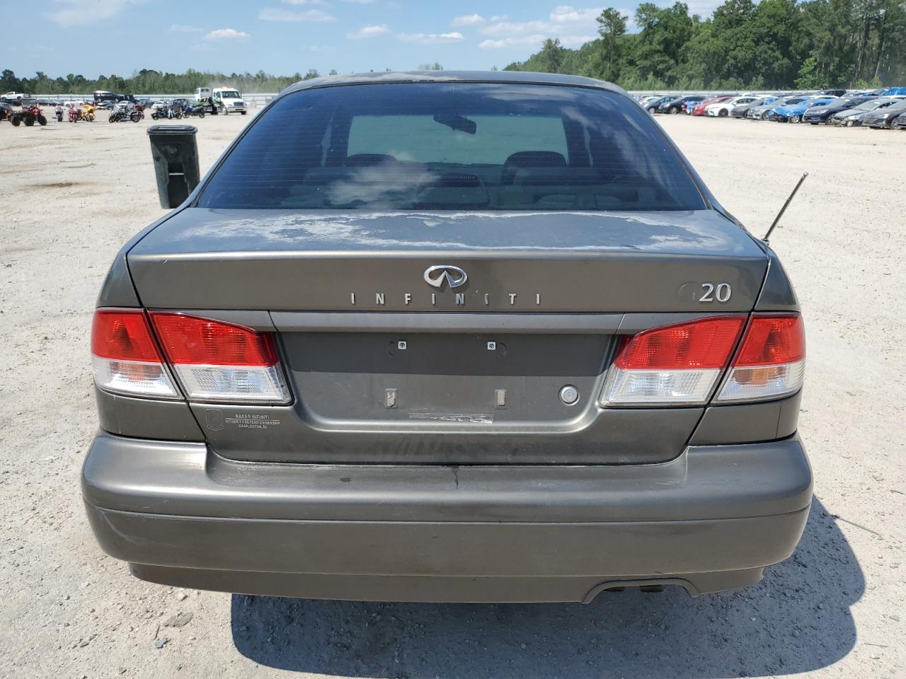 2000 Infiniti G20 VIN: JNKCP11A8YT311304 Lot: 55988004