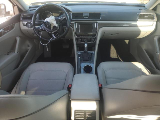  VOLKSWAGEN PASSAT 2018 Белый