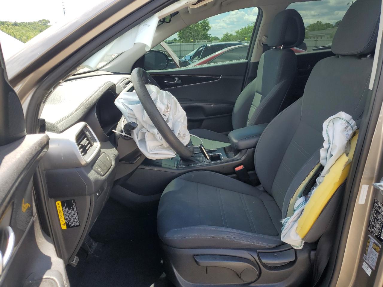 2016 Kia Sorento - Image 7
