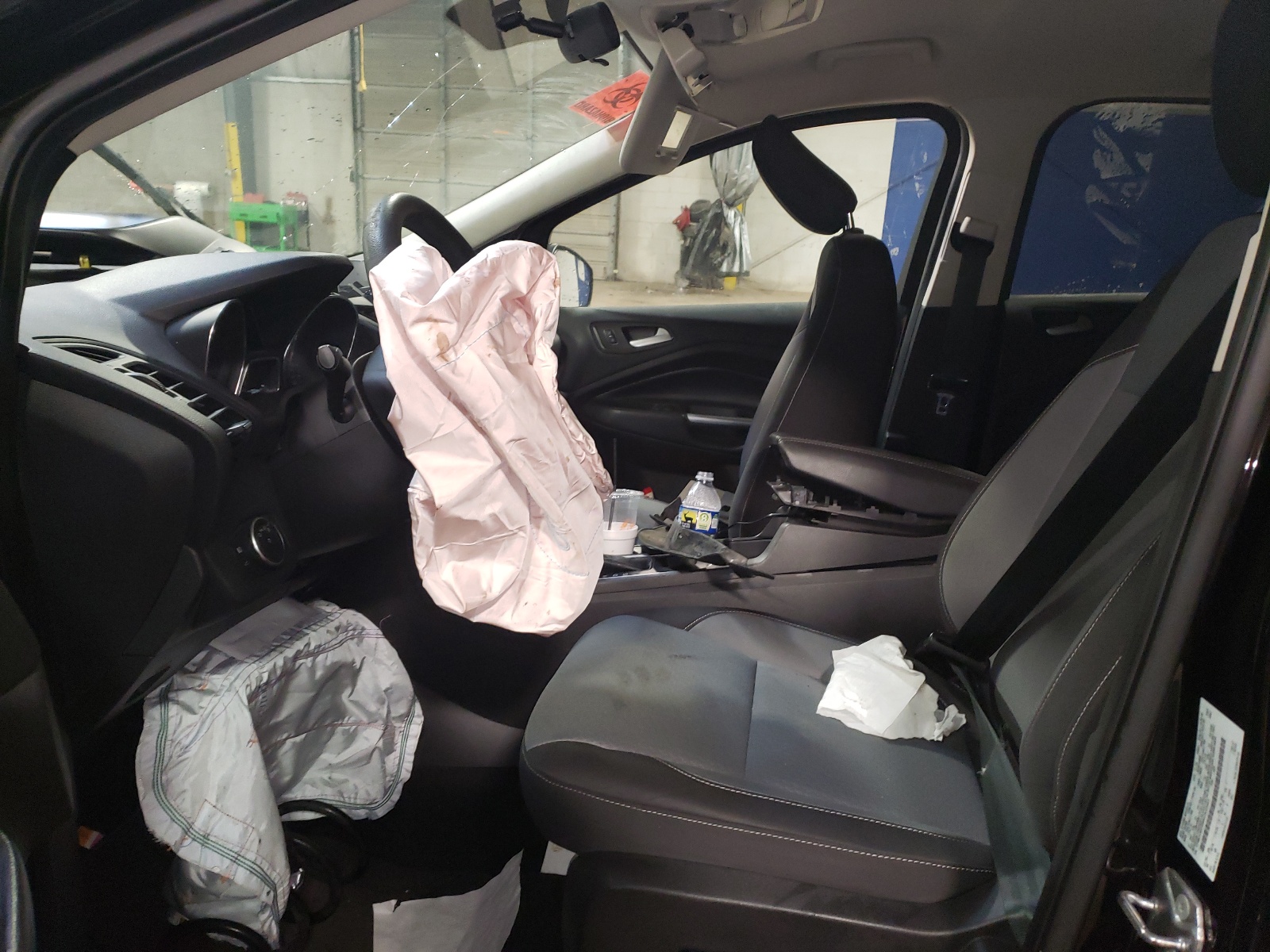 1FMCU0GD8KUA22491 2019 Ford Escape Se