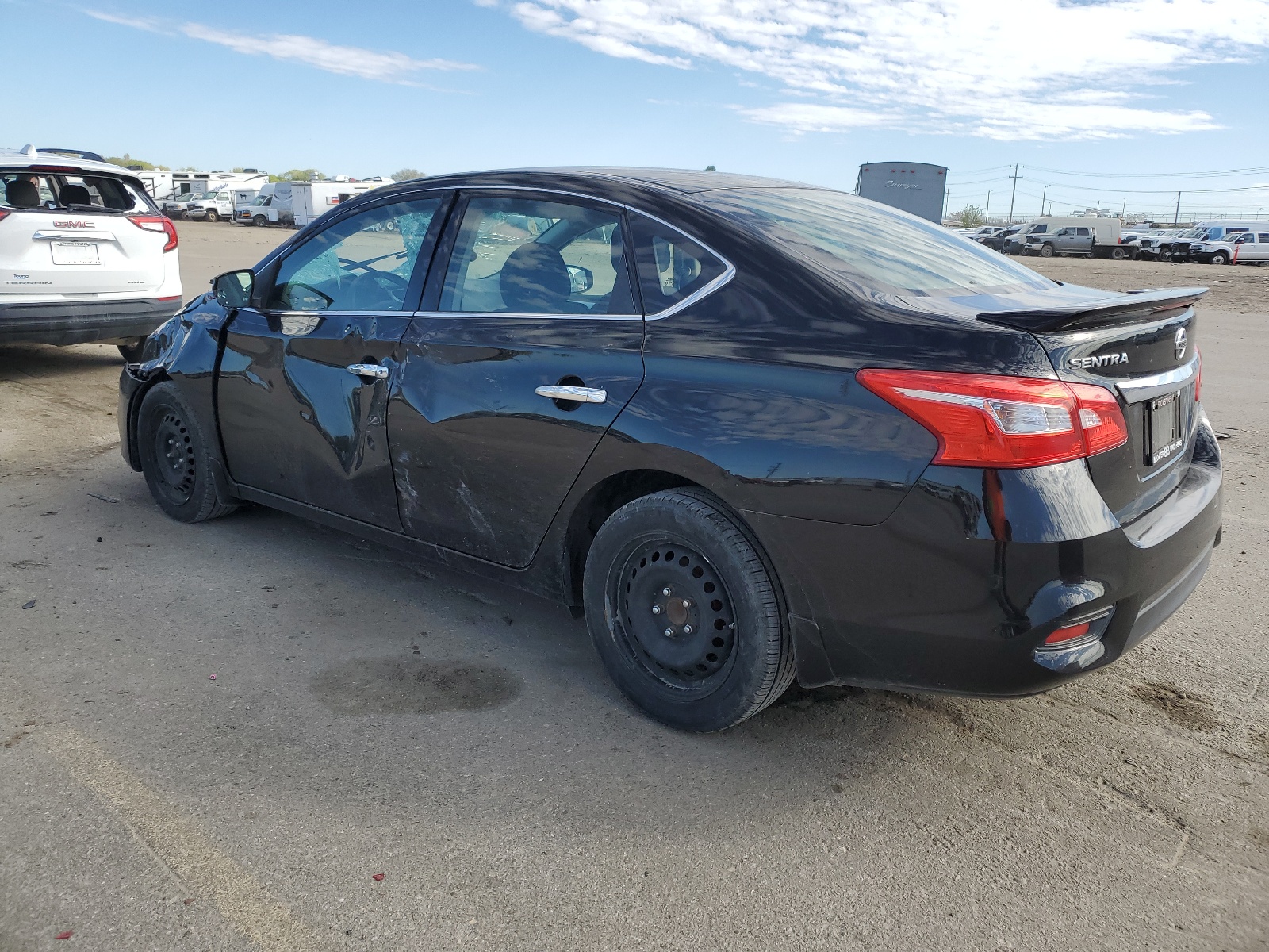 2016 Nissan Sentra S vin: 3N1AB7AP5GY216108