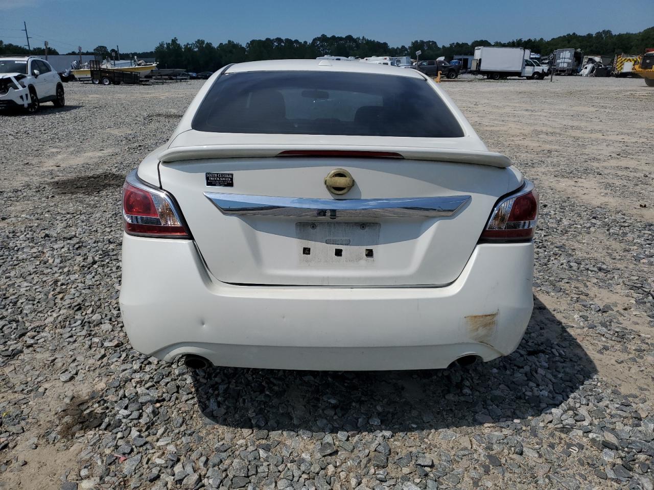 1N4AL3AP4FC213944 2015 Nissan Altima 2.5