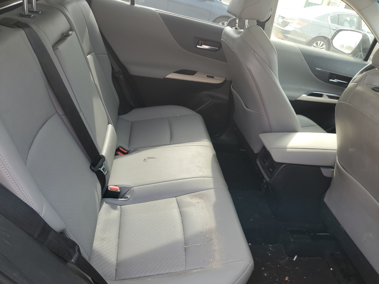 JTEAAAAH1MJ049781 2021 Toyota Venza Le