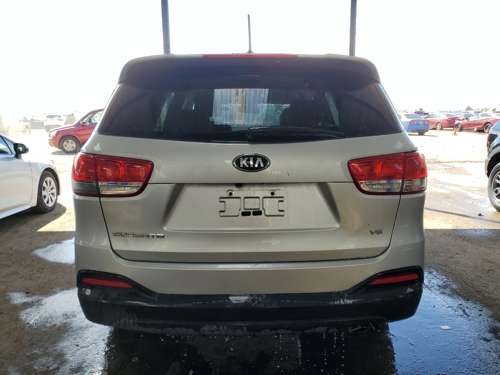 2018 Kia Sorento Lx vin: 5XYPGDA57JG351818