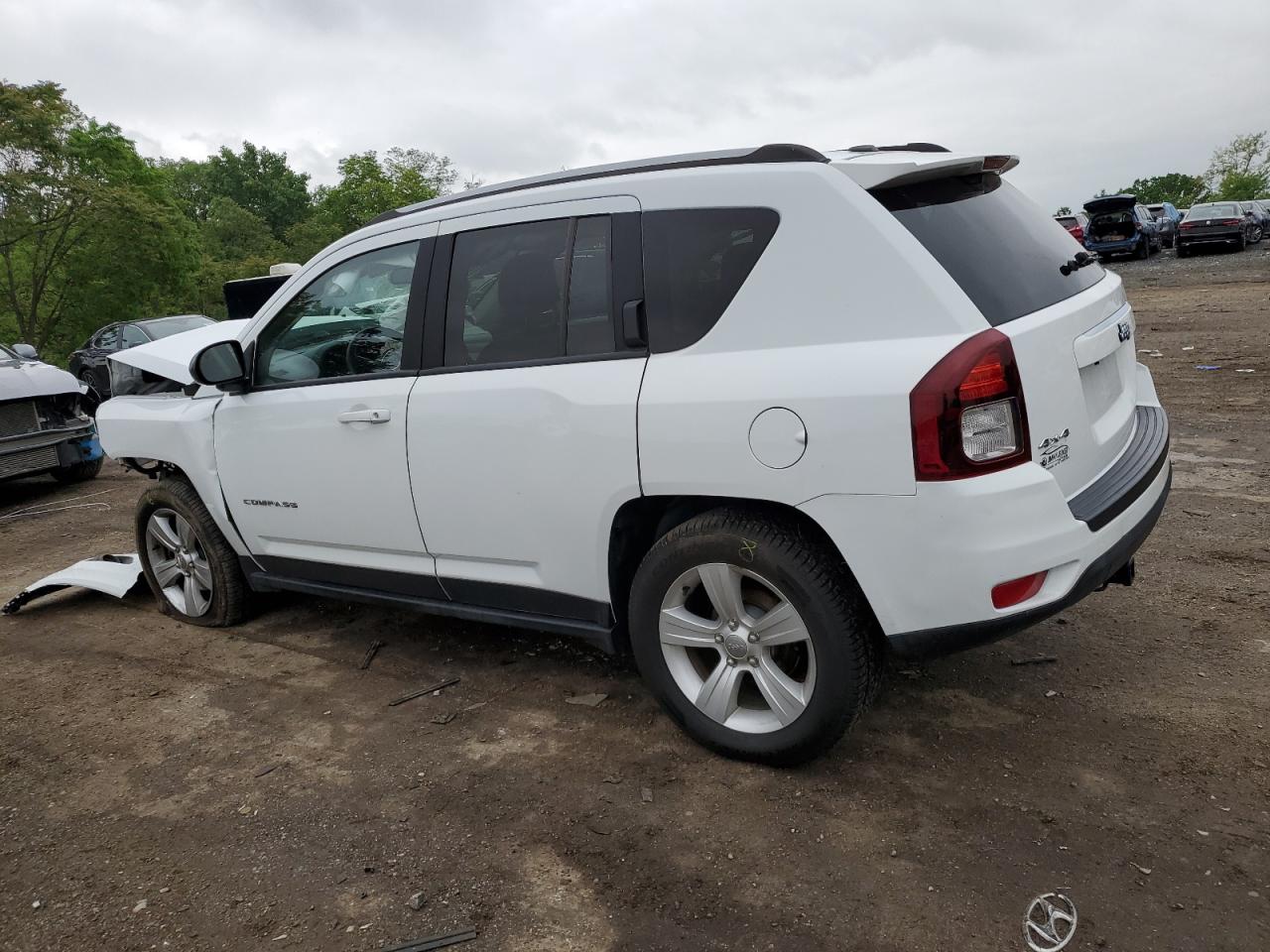 1C4NJDBB4GD500397 2016 JEEP COMPASS - Image 2