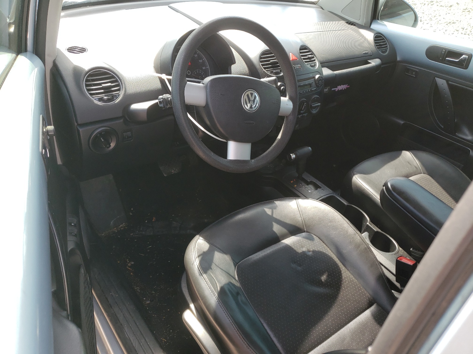 3VWPW3AG1AM000269 2010 Volkswagen New Beetle