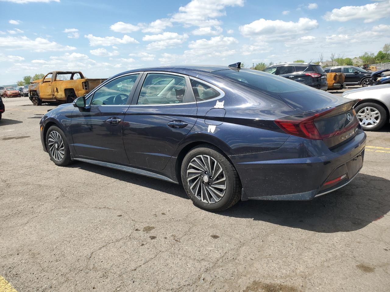 2020 Hyundai Sonata - Image 2