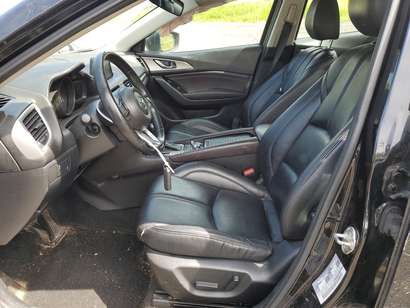 3MZBN1V3XJM197239 2018 Mazda 3 Touring