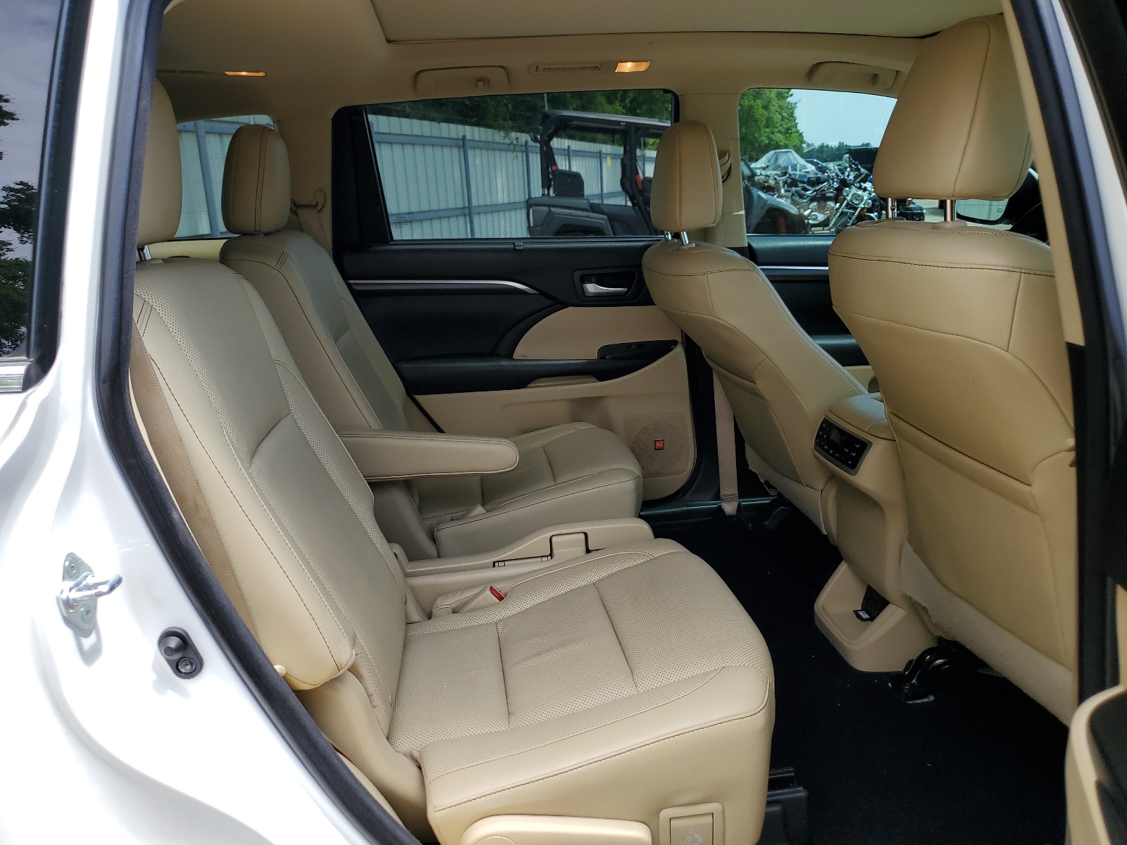 5TDYKRFH5GS184499 2016 Toyota Highlander Limited