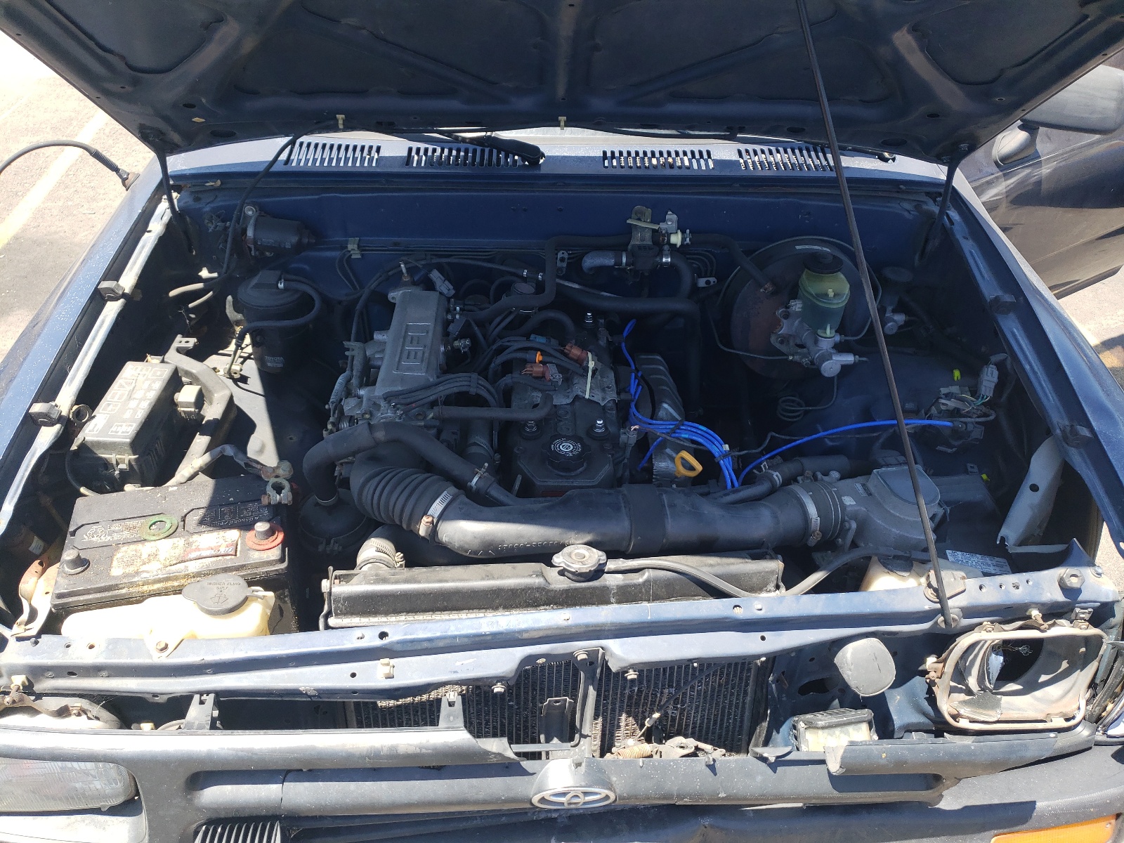 4TARN81A5RZ260932 1994 Toyota Pickup 1/2 Ton Short Wheelbase Stb