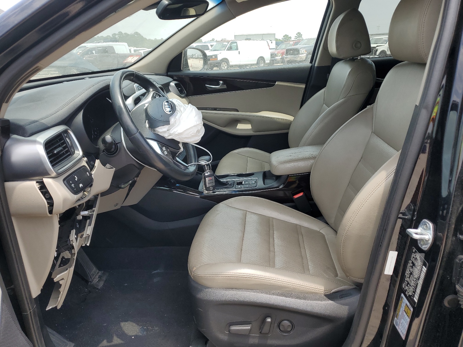 5XYPHDA58KG499443 2019 Kia Sorento Ex