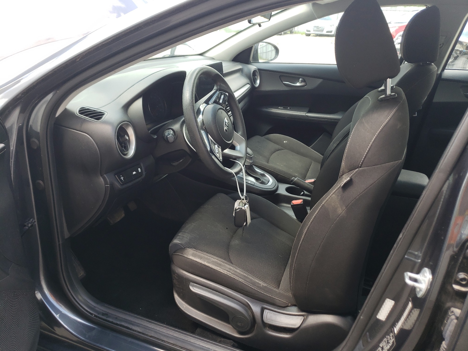 3KPF24AD8ME331256 2021 Kia Forte Fe