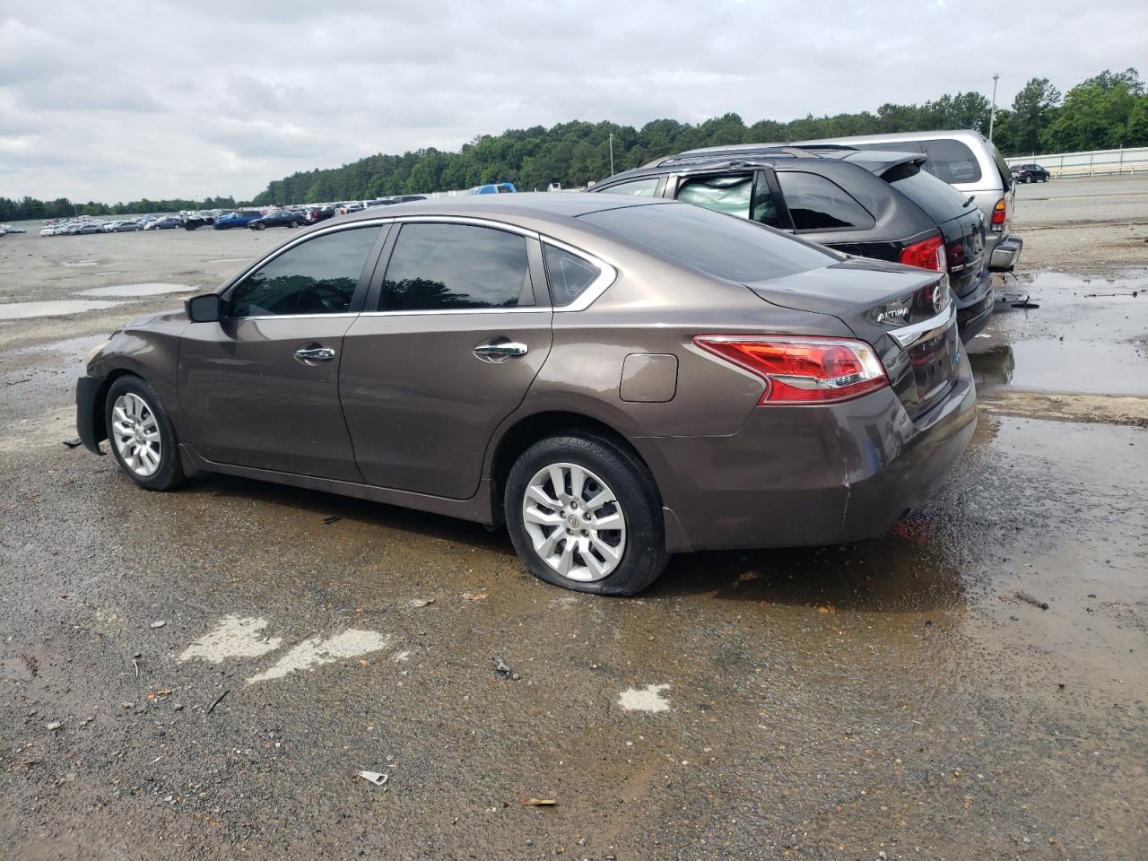 2013 Nissan Altima - Image 2