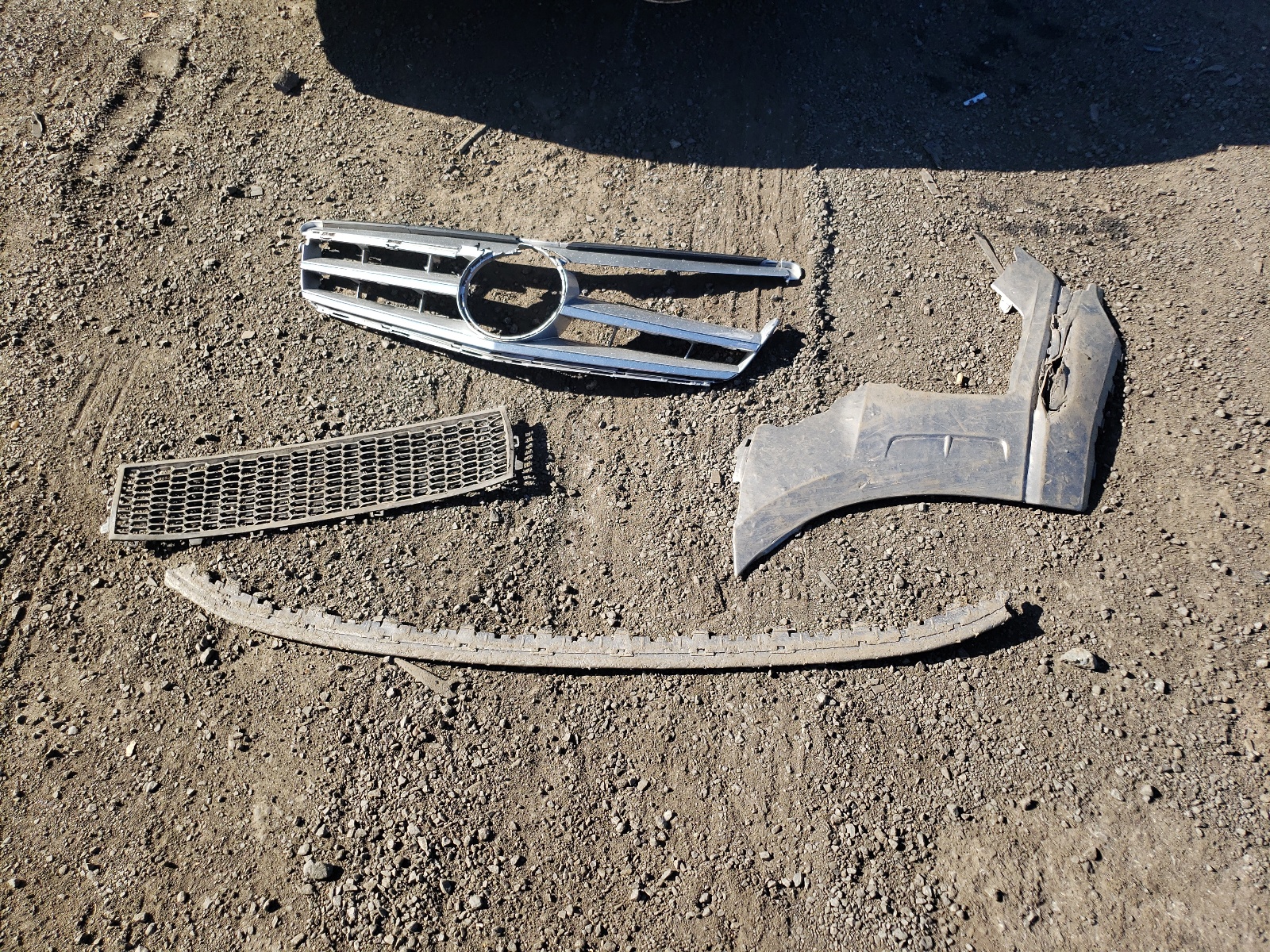 WDDGF8BB3CA689952 2012 Mercedes-Benz C 300 4Matic