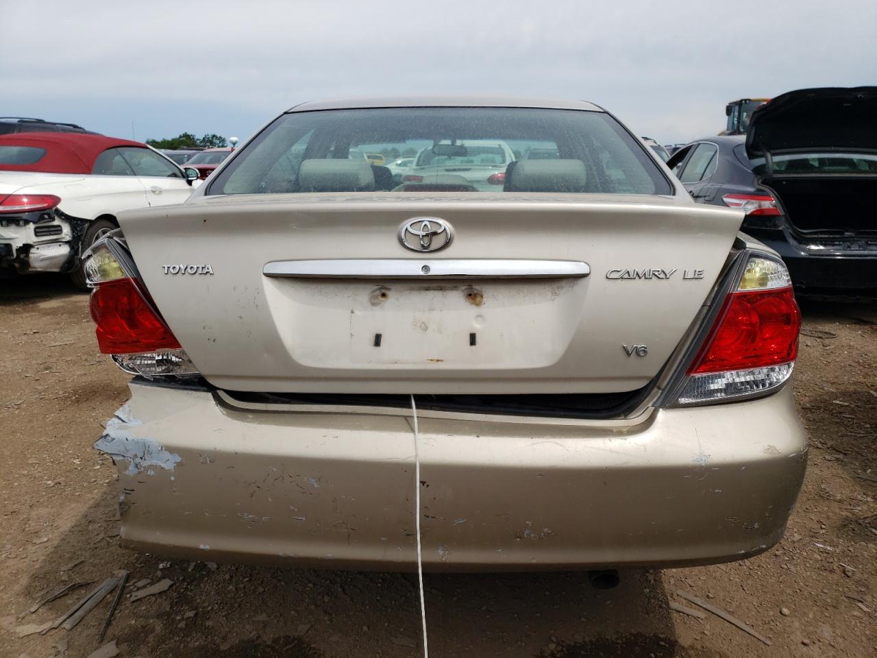 2005 Toyota Camry Le VIN: 4T1BF32K25U110292 Lot: 56315774