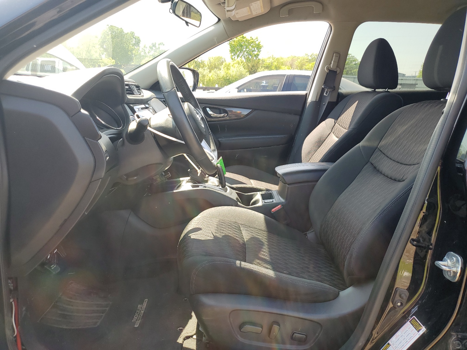 5N1AT2MVXHC823411 2017 Nissan Rogue Sv