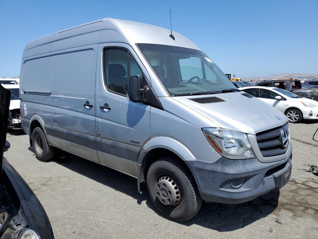 MERCEDES-BENZ SPRINTER 2015 VIN WD3PF0DC1F5998389 zdjęcie 4
