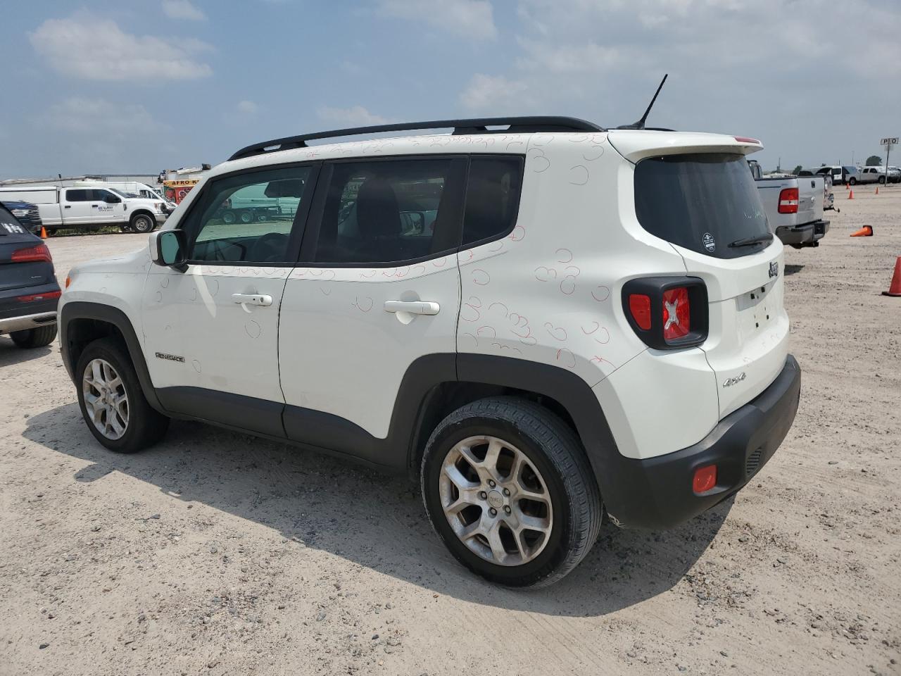 ZACCJBBB9HPF43678 2017 JEEP RENEGADE - Image 2